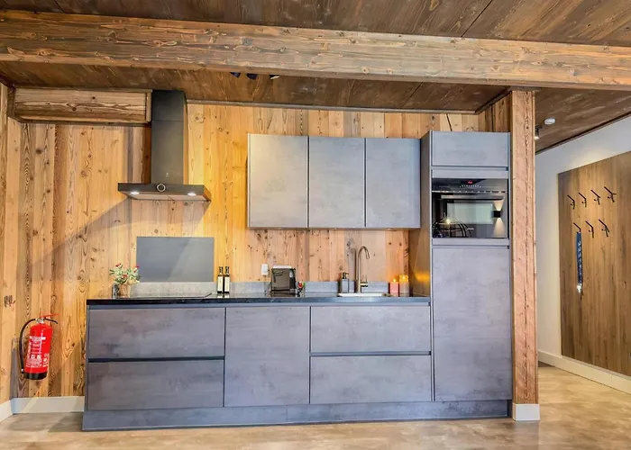 Lounge דירה אפריץ